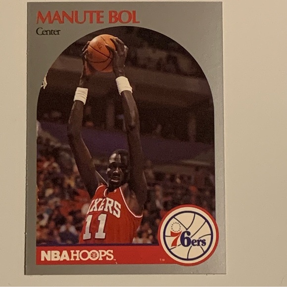 1990 NBA HOOPS Philadelphia 76ers Manute Bol #424